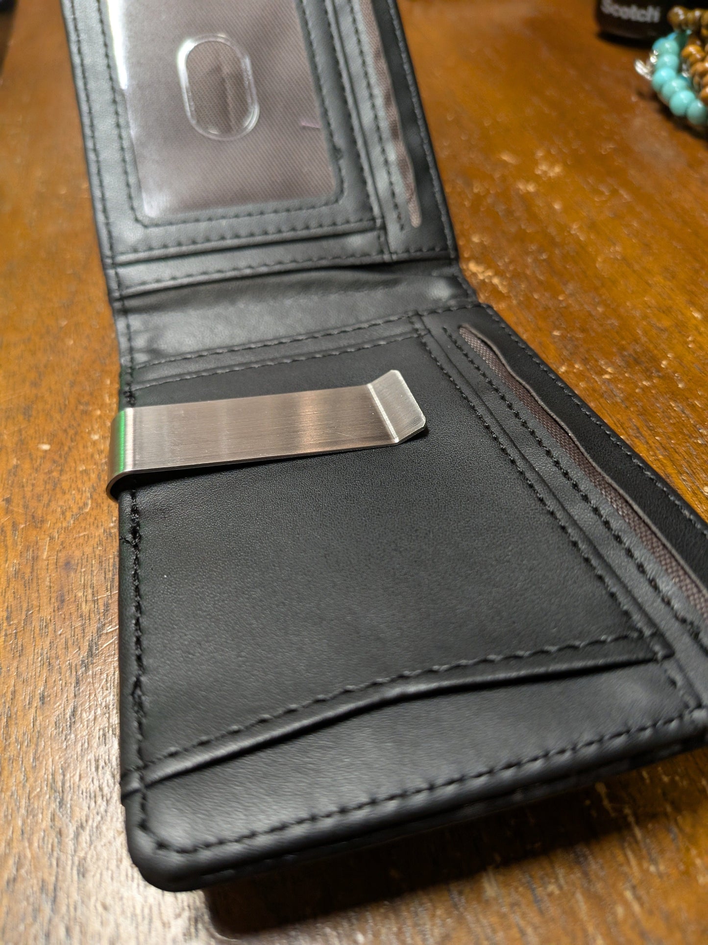 Man Up Wallet Carbon Fiber Wallet - Inside Clip
