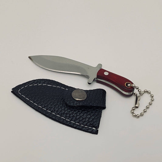 Mio Queena B Mio Queena - Mini Knife with Protective Sleeve and Keychain