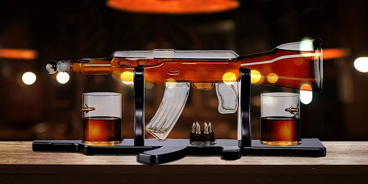 Bezrat Bezrat - Bezrat Gun Decanter With 2 Glasses