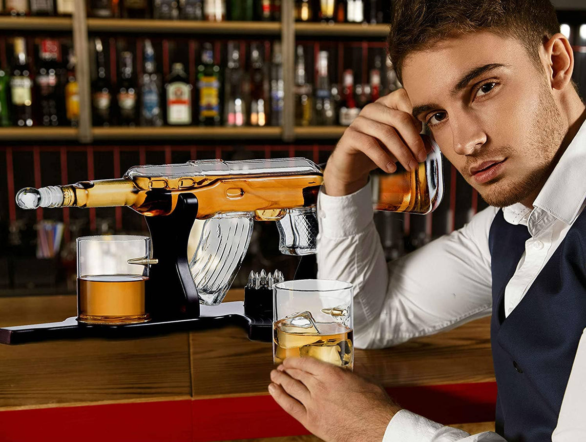 Bezrat Bezrat - Bezrat Gun Decanter With 2 Glasses