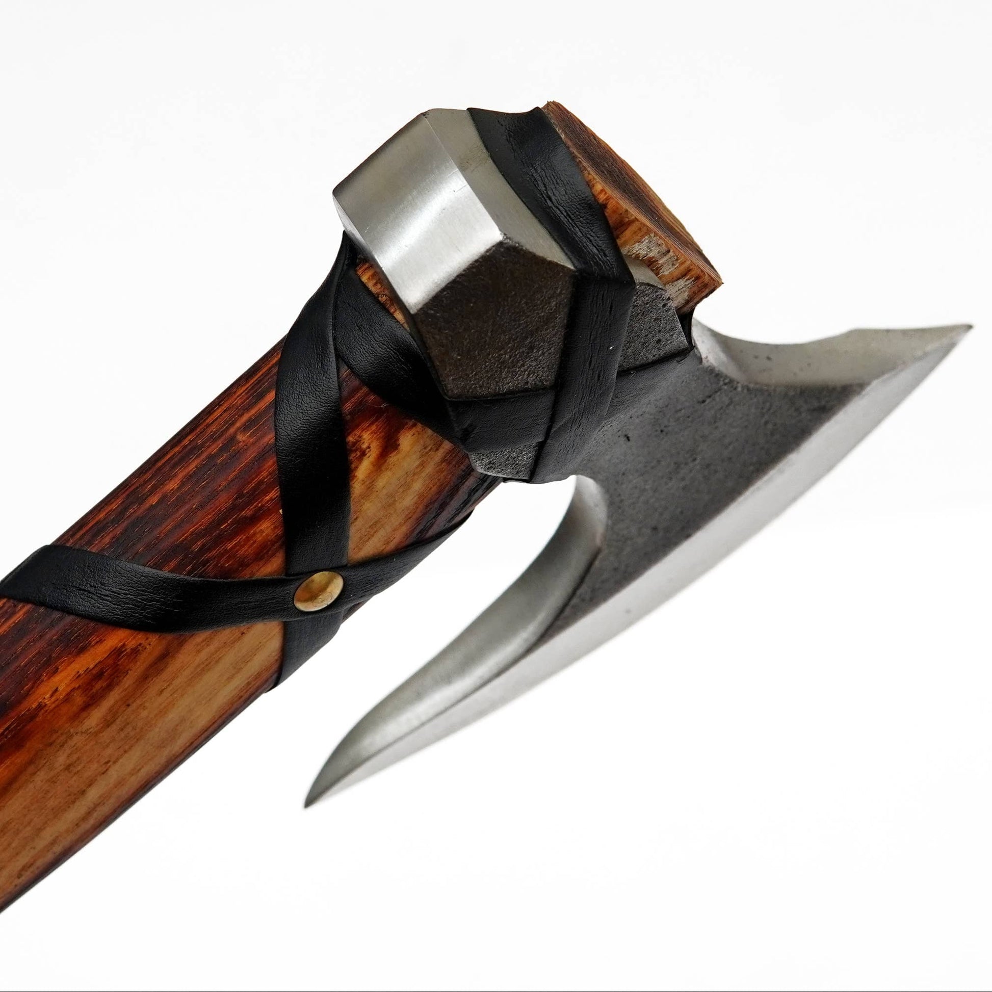 Deer Edge Deer Edge - Custom made Axe with Leather cover