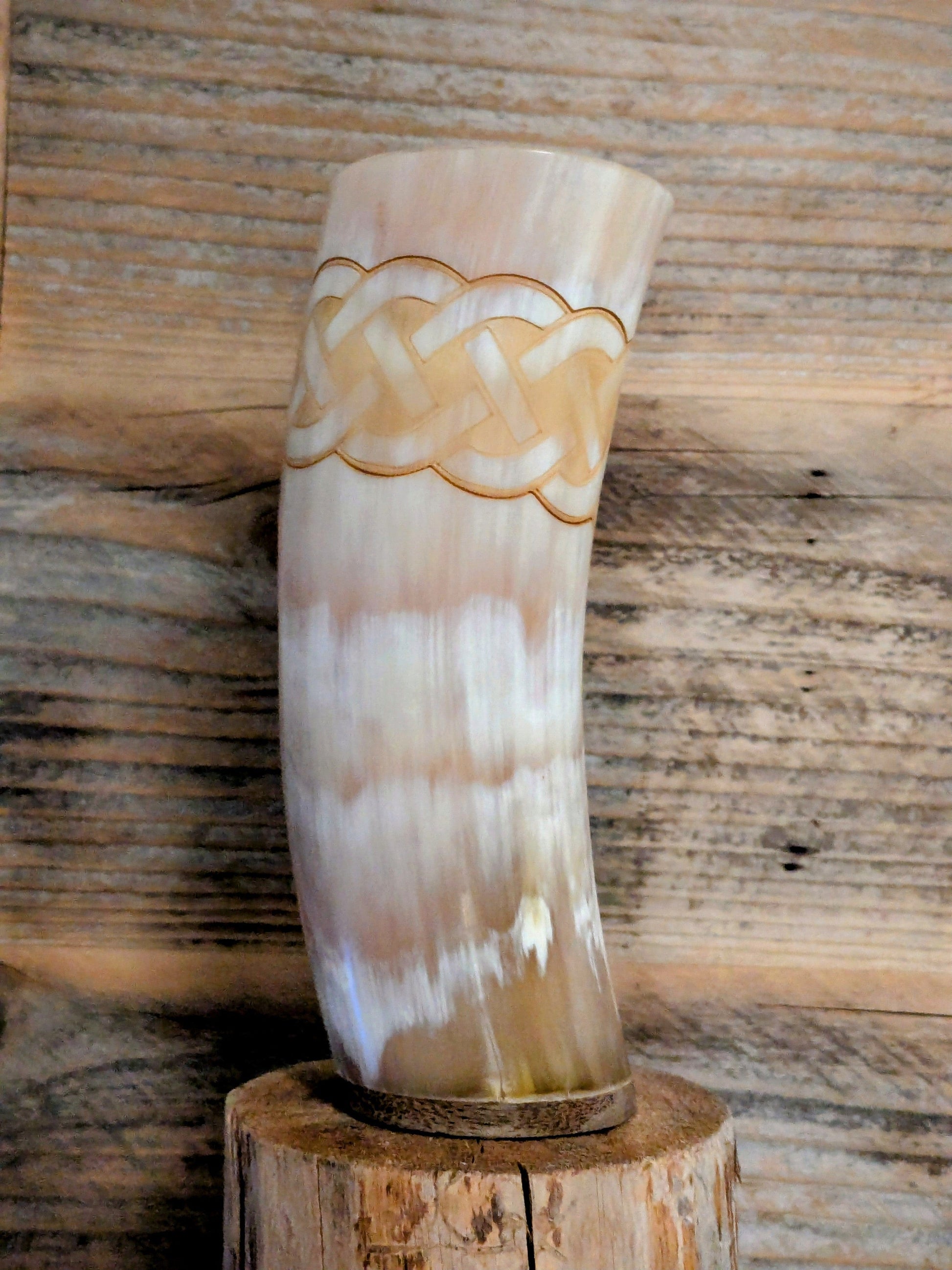 Drengr Studios Viking Pint Viking Pint - White/Gold Braid