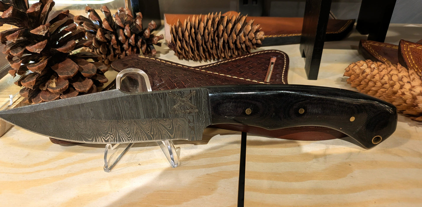 El Matador Knives #17 - El Matador Black Clip Point Hunting Knife