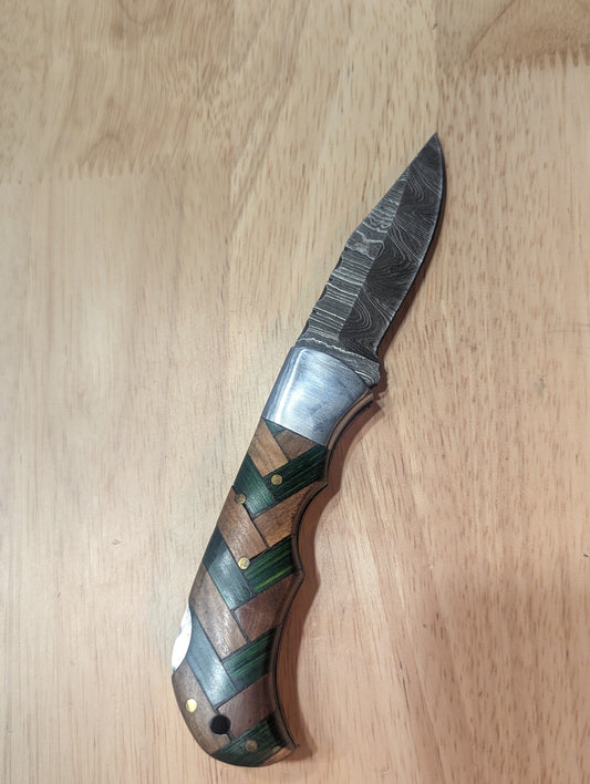 El Matador Knives #33 - Green Weave Folder