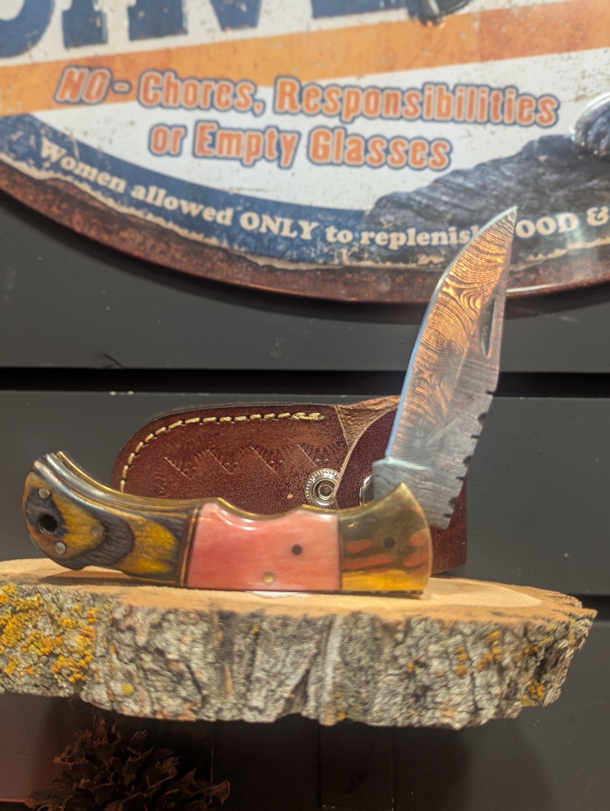 El Matador Knives #38 - Pink Dyed Bone