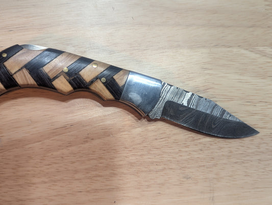 El Matador Knives #39 - Black Weave Folder