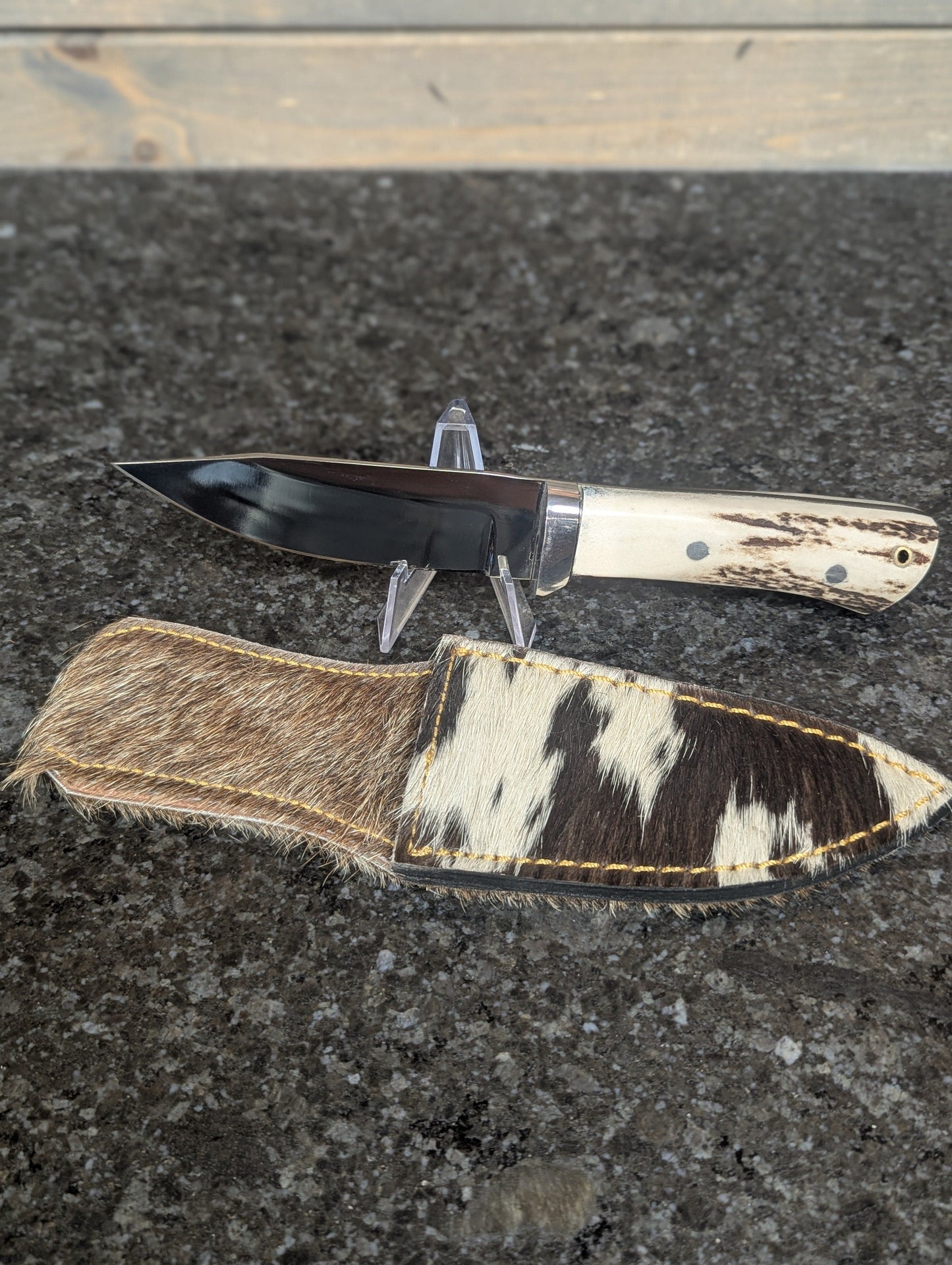 El Matador Knives #7 - El Matador Bone Handle Polished w/ Cow Hair-on-Hide Sheath