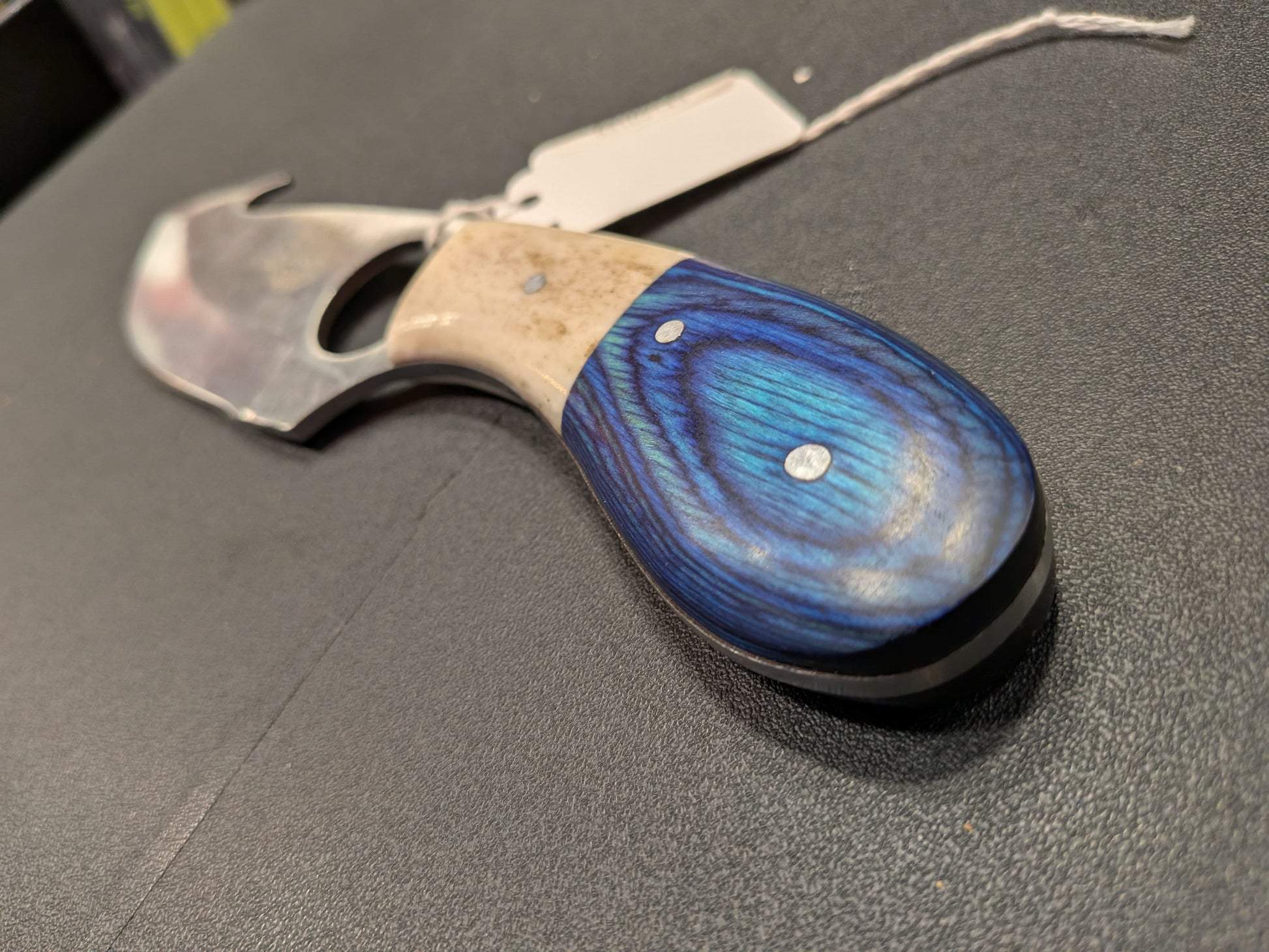 El Matador Knives Carbon Steel Knife #66 - Blue/Ivory Fish Hook Knife