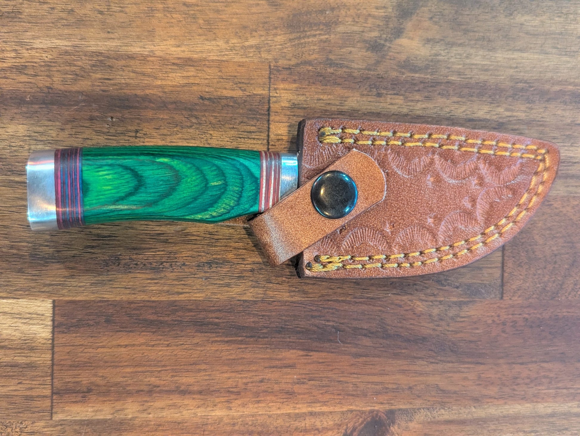 El Matador Knives Damascus Knife Green Wood Handle - Small Damascus Skinner