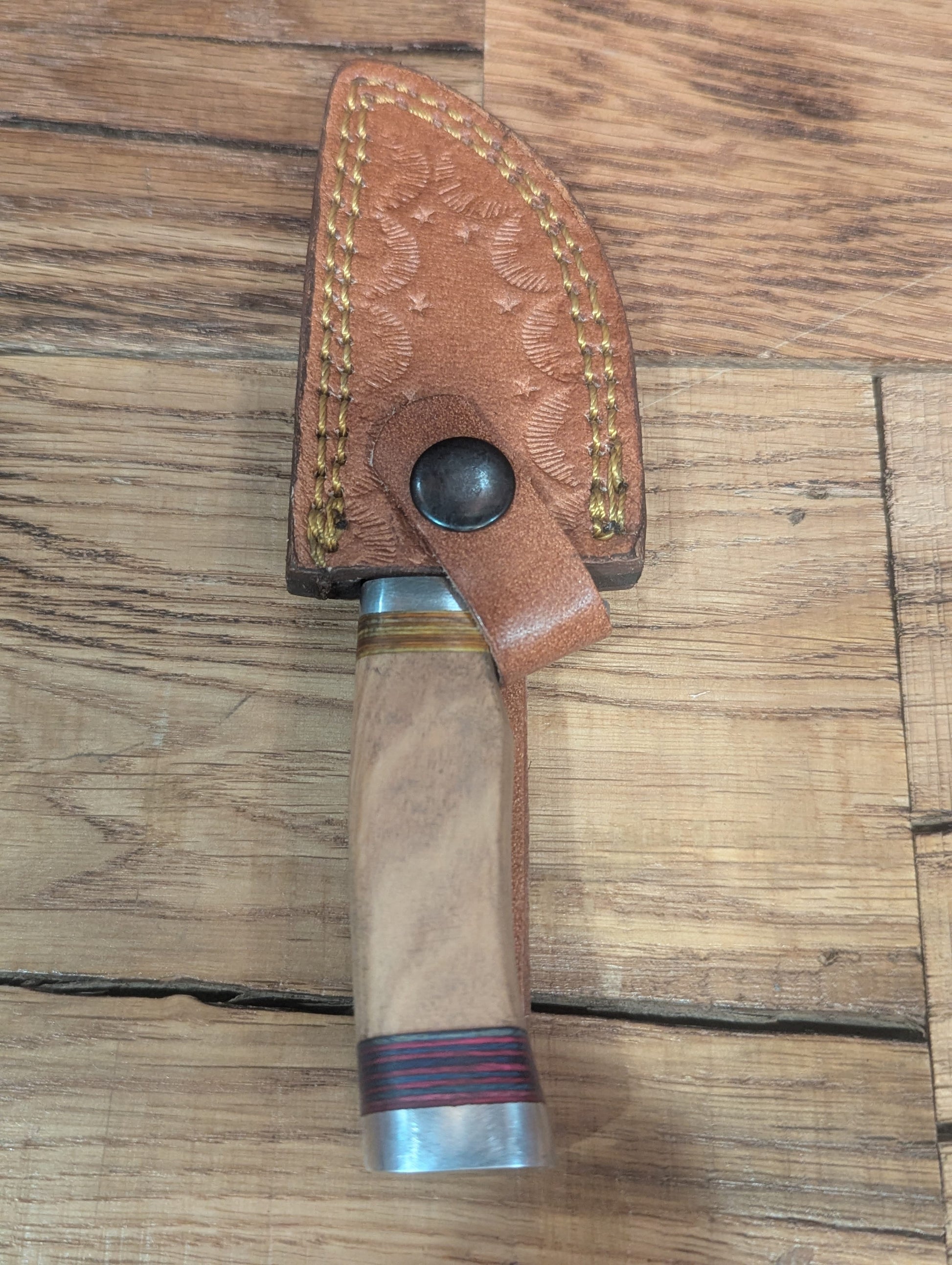 El Matador Knives Damascus Knife Natural Wood (ghost grain) Handle - Small Damascus Skinner