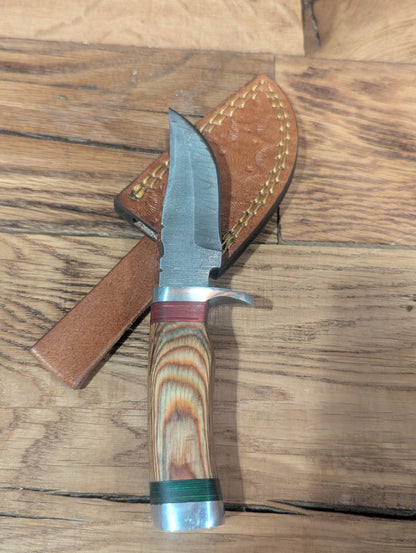 El Matador Knives Damascus Knife Natural Wood Grain Handle - Small Damascus Skinner