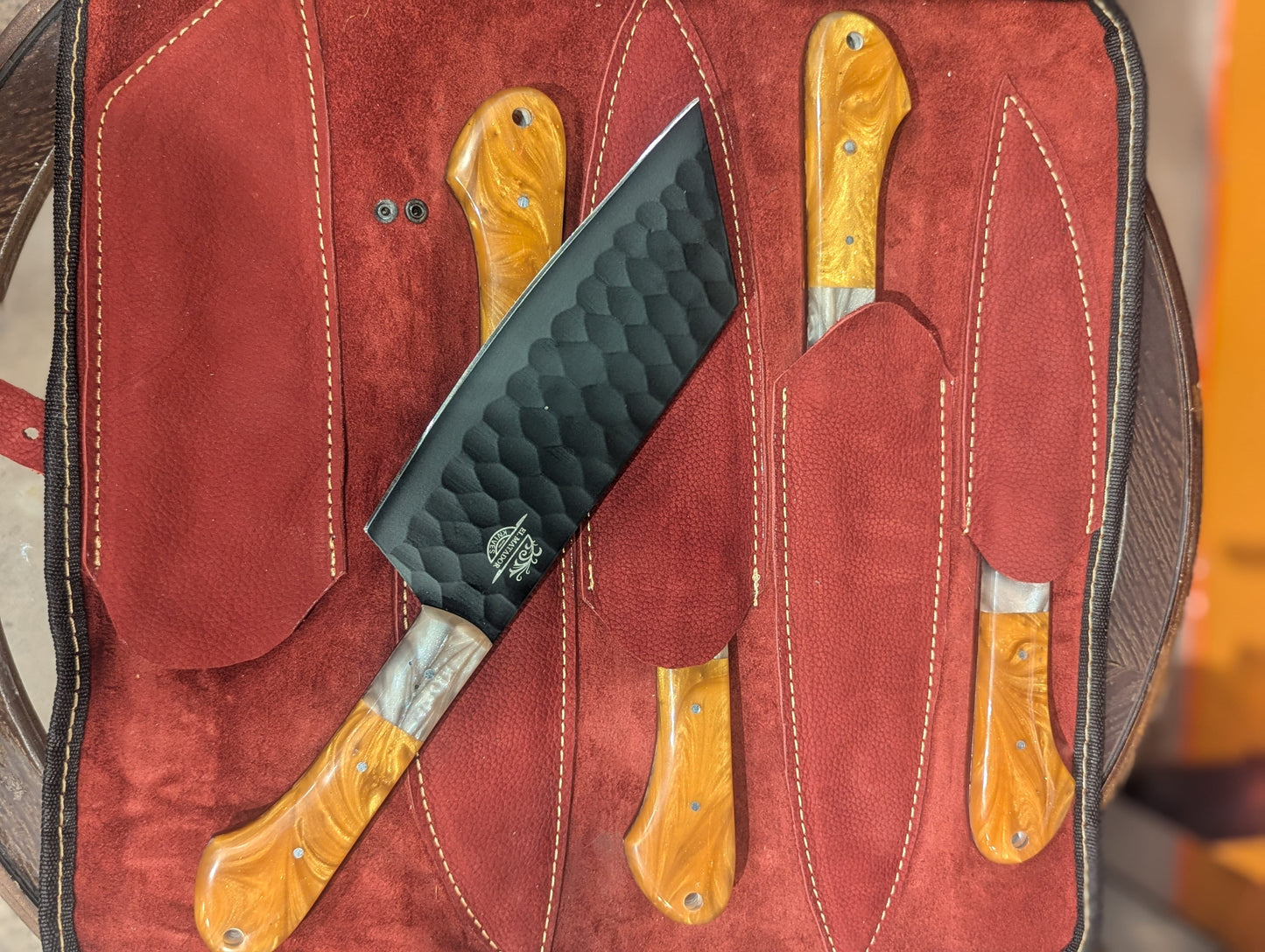 El Matador Knives Kitchen Knife Set 5 Pc. Knife Roll - Amber Resin Handle