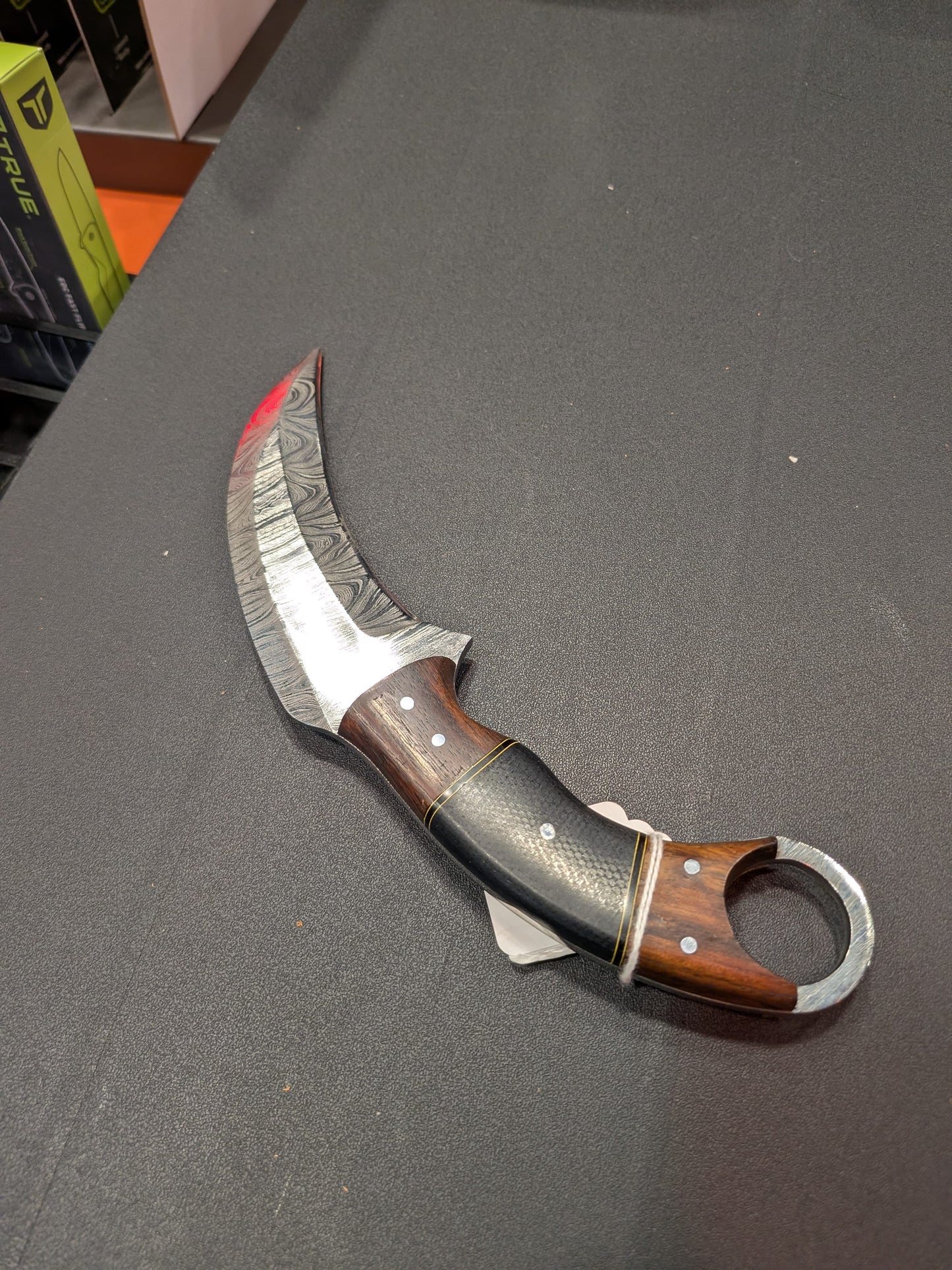 El Matador Knives knife #74 - Wood/Black Karambit