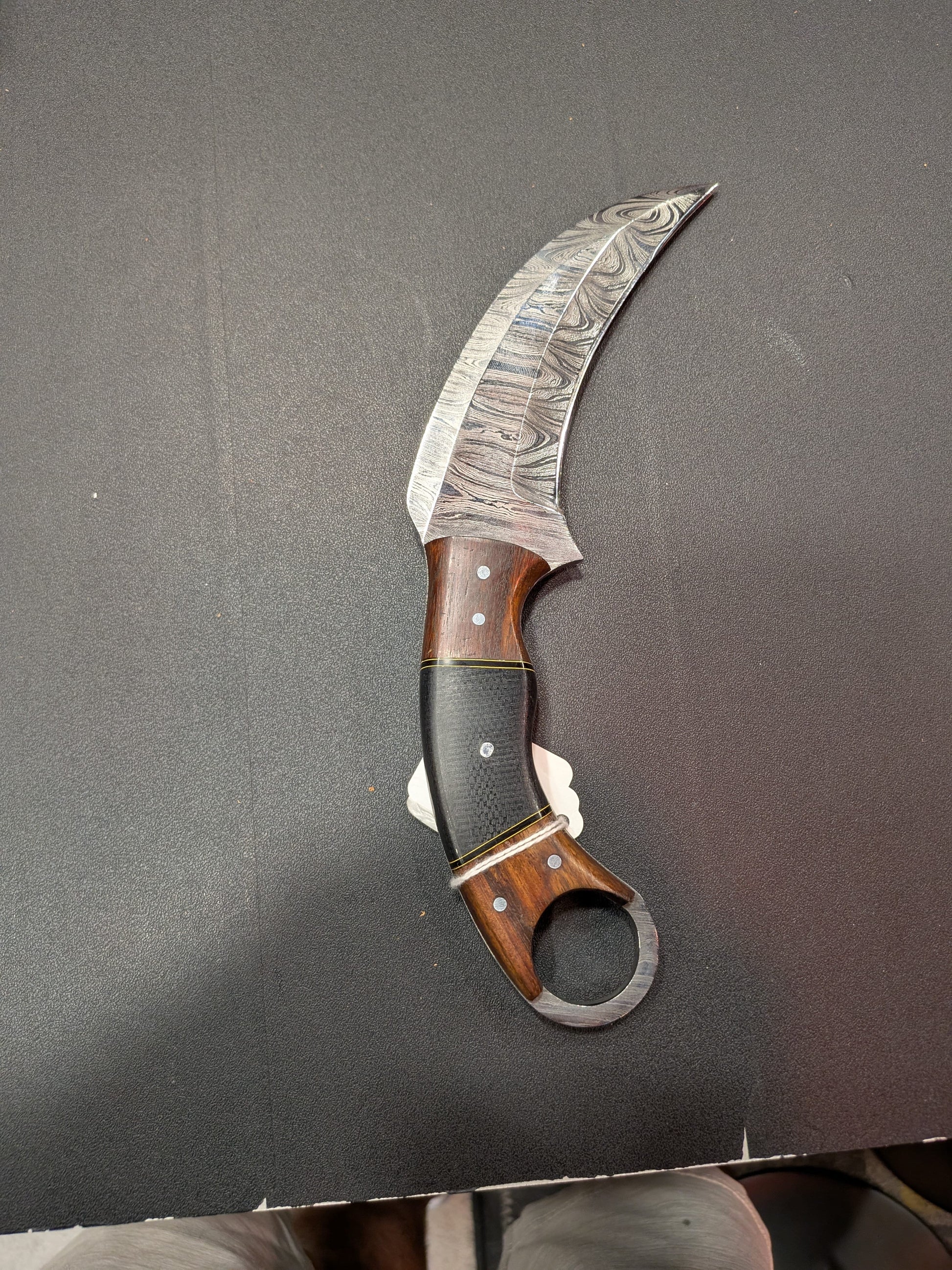 El Matador Knives knife #74 - Wood/Black Karambit