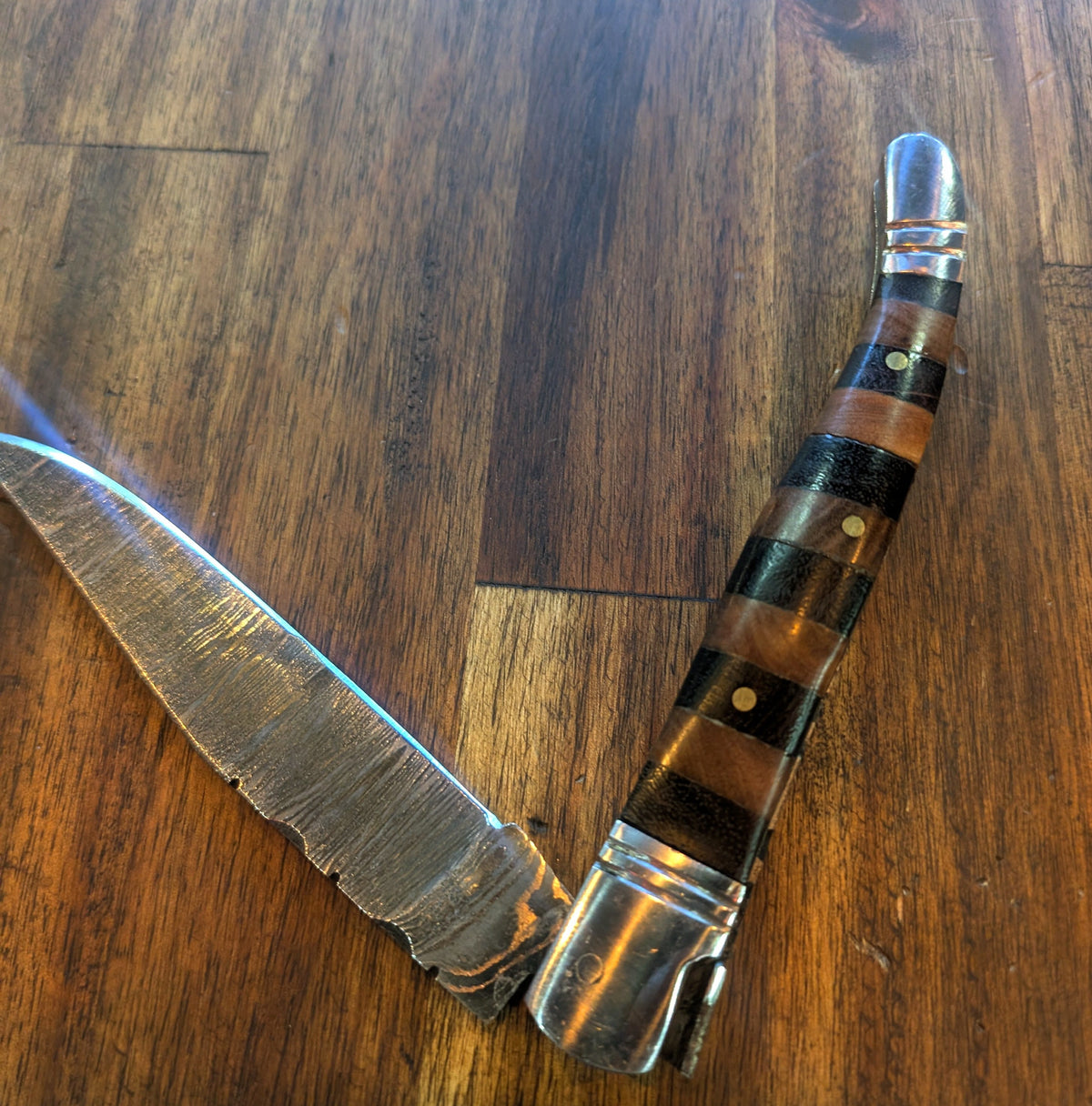 El Matador Knives Pocket Knife Lt./Dark Wood Striped Handle - El Matador