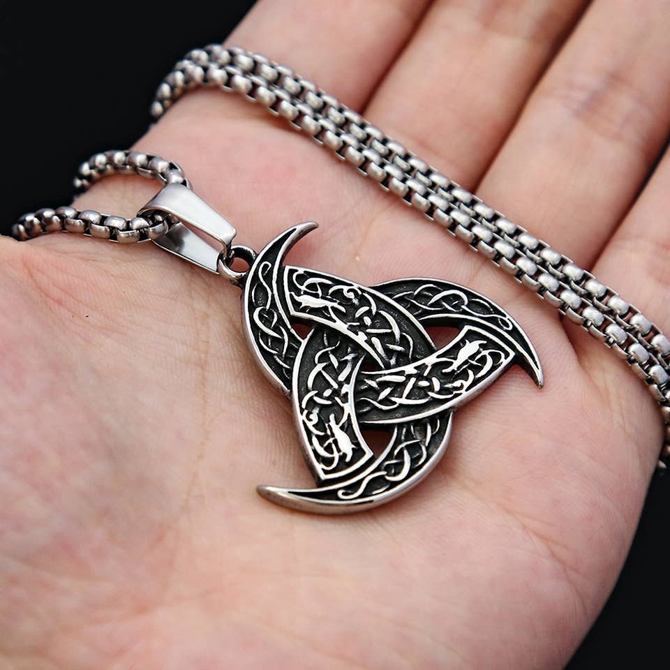 Gemcohub Necklace Viking Style Totem Triangular Necklace: Yellow Gold