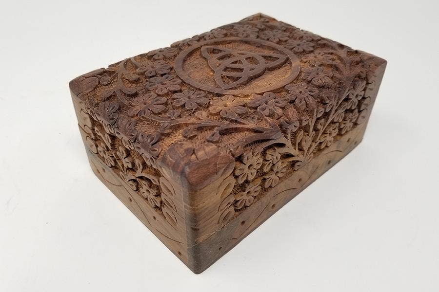 GREENROOTS USA LLC GREENROOTS USA LLC - Triquetra Carved Wood Box 4X6"