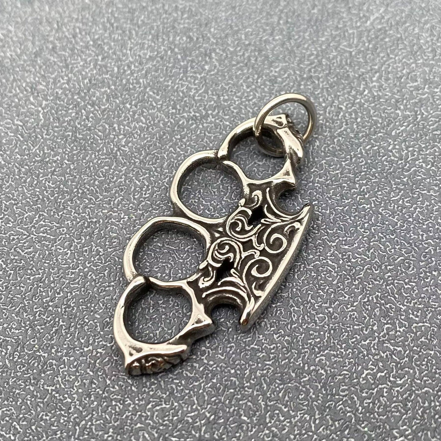 Mio Queena Mio Queena - Blackening Stainless Steel Knuckle Pendant - MJ/MNP