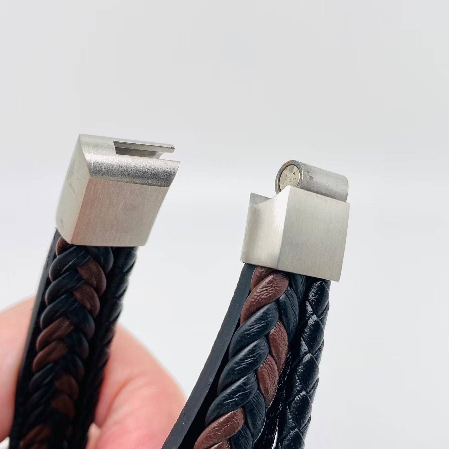 Mio Queena Mio Queena - Leather Woven Stainless Steel Magnetic Clasp Bracelet -MJ/BC