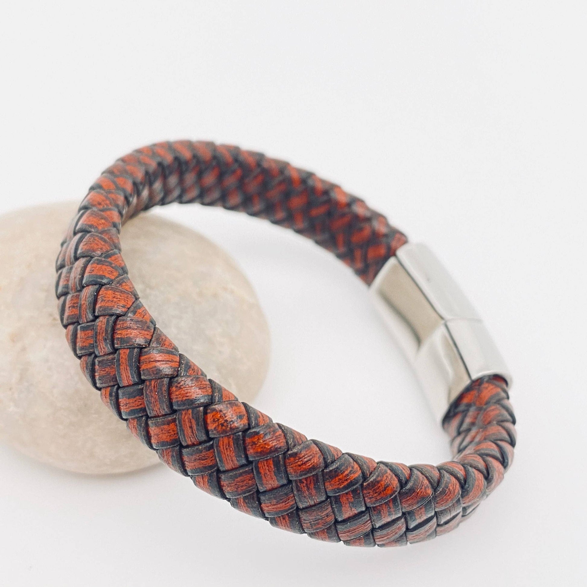 Mio Queena Mio Queena - Leather Woven Stainless Steel Magnetic Snap Bracelet -MJ/BC: Gold