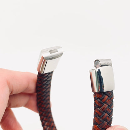 Mio Queena Mio Queena - Leather Woven Stainless Steel Magnetic Snap Bracelet -MJ/BC: Gold