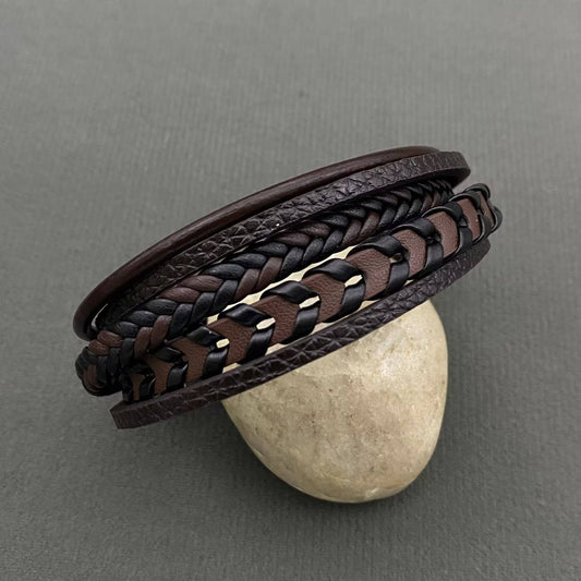 Mio Queena Mio Queena - Men's Hand-woven PU Leather Magnetic Buckle Bracelets -MJ/BC: Brown / 210mm / 8.27in