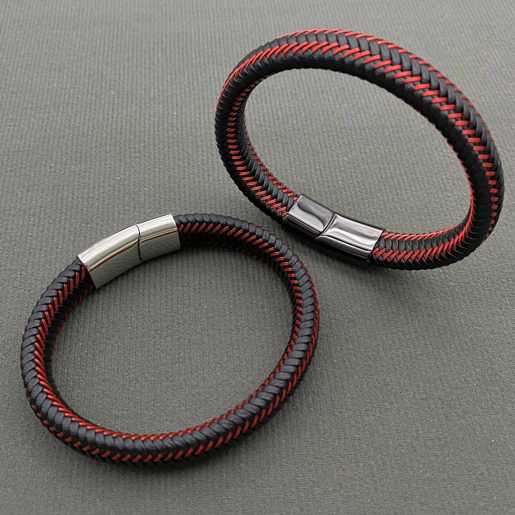 Mio Queena Mio Queena - Red and Black Two-Tone Leather Woven Men's Bracelet - MJ/BC: Black buckle / 205mm / 8.07in