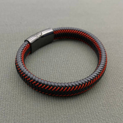 Mio Queena Mio Queena - Red and Black Two-Tone Leather Woven Men's Bracelet - MJ/BC: Black buckle / 205mm / 8.07in
