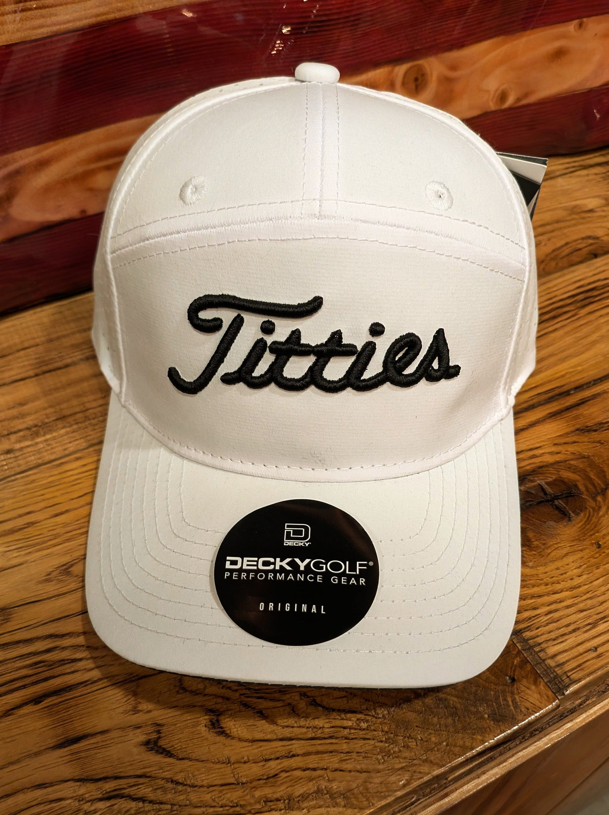 Pitcher Perfect Hat Premium -Titties - Decky Golf
