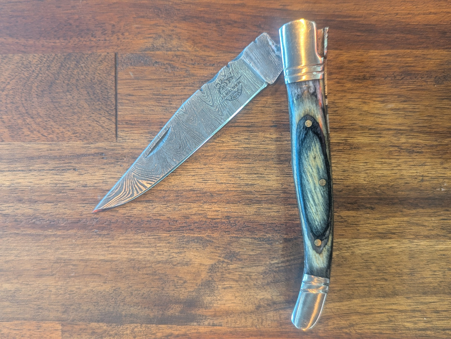 Slim Folder Pocket Knife (Lt./Dk. Wood) - El Matador