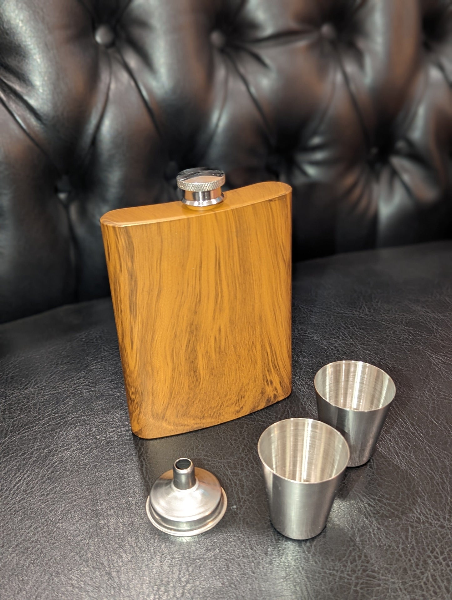 Soboho Flask and Shot Glasses Flask, Funnel and shot Glasses - Wood Look (Not veneer)