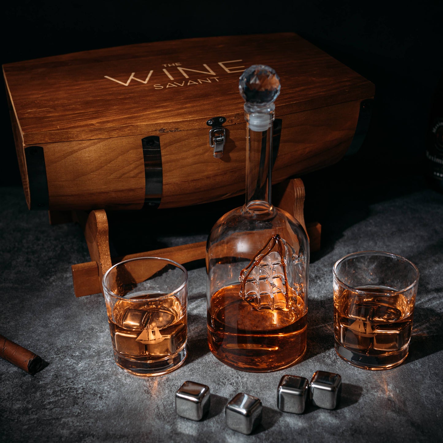 The Wine Savant / Khen Glassware Whiskey Decanter Large Display Whiskey & Wine Decanter with Antique Ship