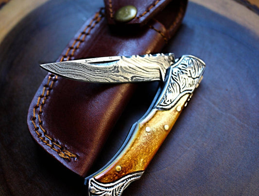 Titan International Titan International - Damascus Steel handmade Pocket Knife with burnt bone handles
