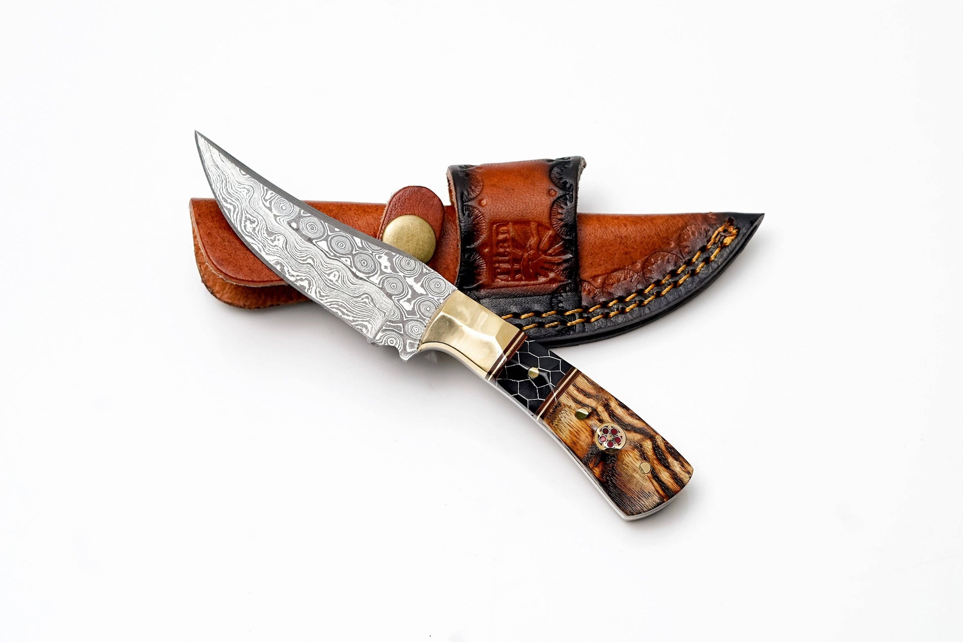 Titan International Titan International - Damascus Steel Trailing Point Hunter | Brass Bolster, Exotic Wood & Honeycomb Handle | Scout Carry TK-495