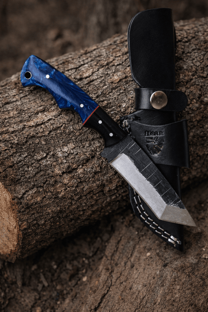 Titan International Titan International - Hand-Forged Carbon Hammered Utility Knife with Resin Handle
