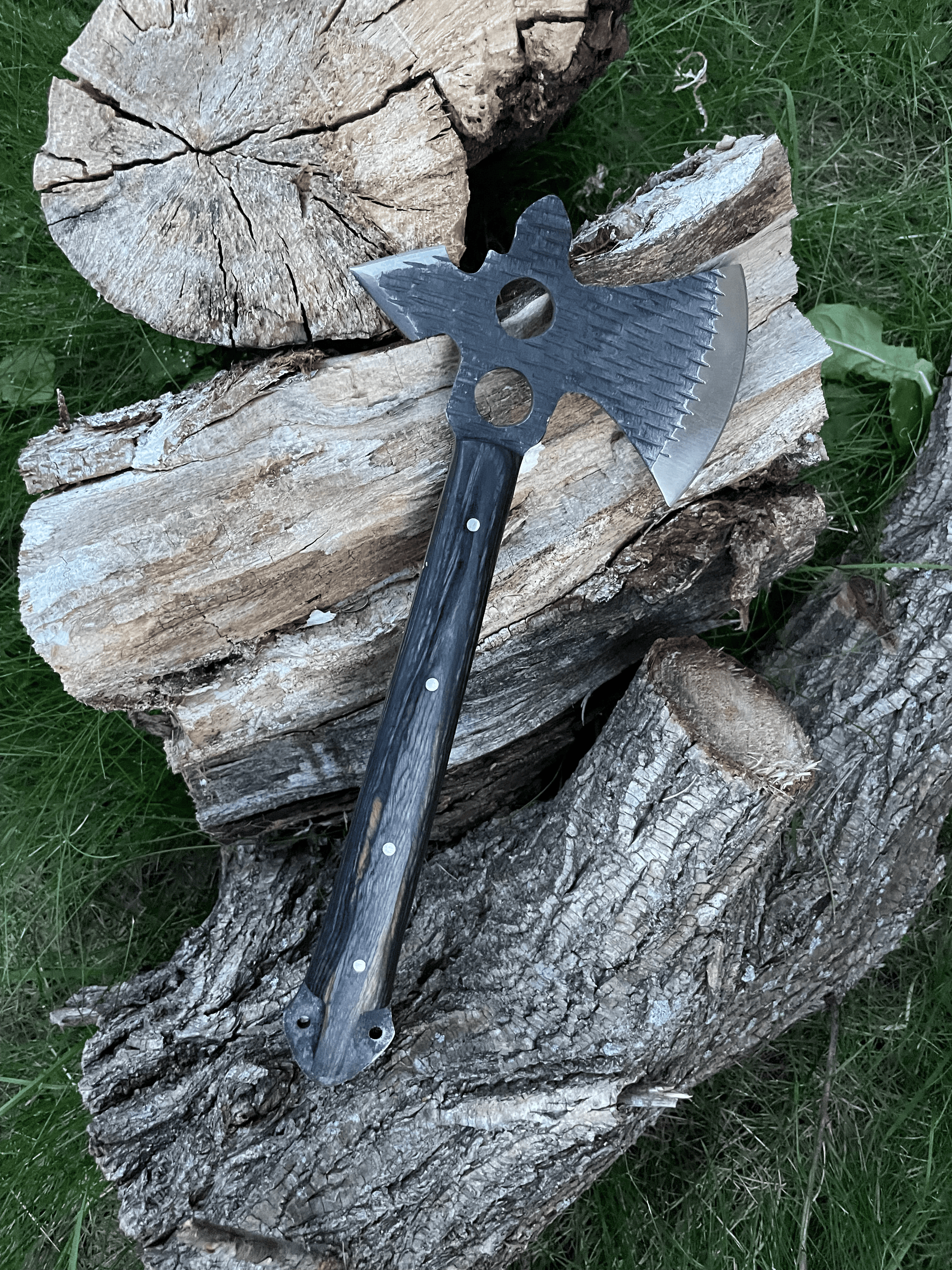 Titan International Titan International - Hand Forged Carbon Tomahawk BY TITAN TK-010: Black