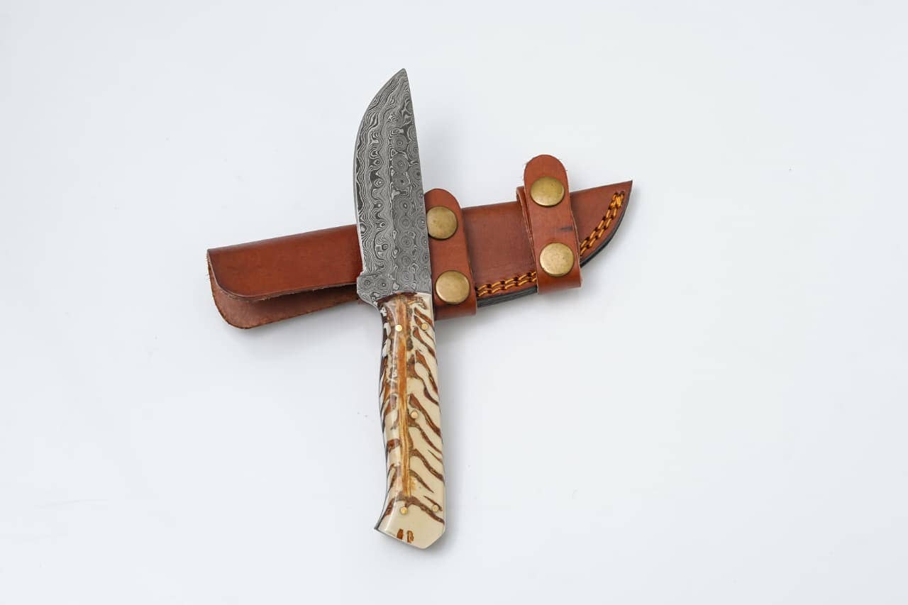 Titan International Titan International - Handmade Damascus Steel Knife with Camel Bone Handle & Leather Sheath