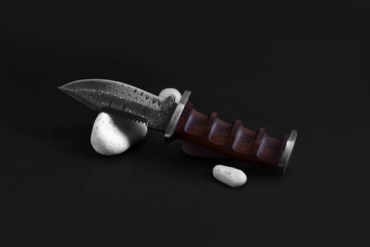 Titan International Titan International - The Wilderness Walnut Damascus Utility Knife TD-105X